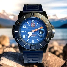 Luminox Men's XS.3603 Navy SEAL Diver's Watch, Sapphire Crystal, Blue Dial