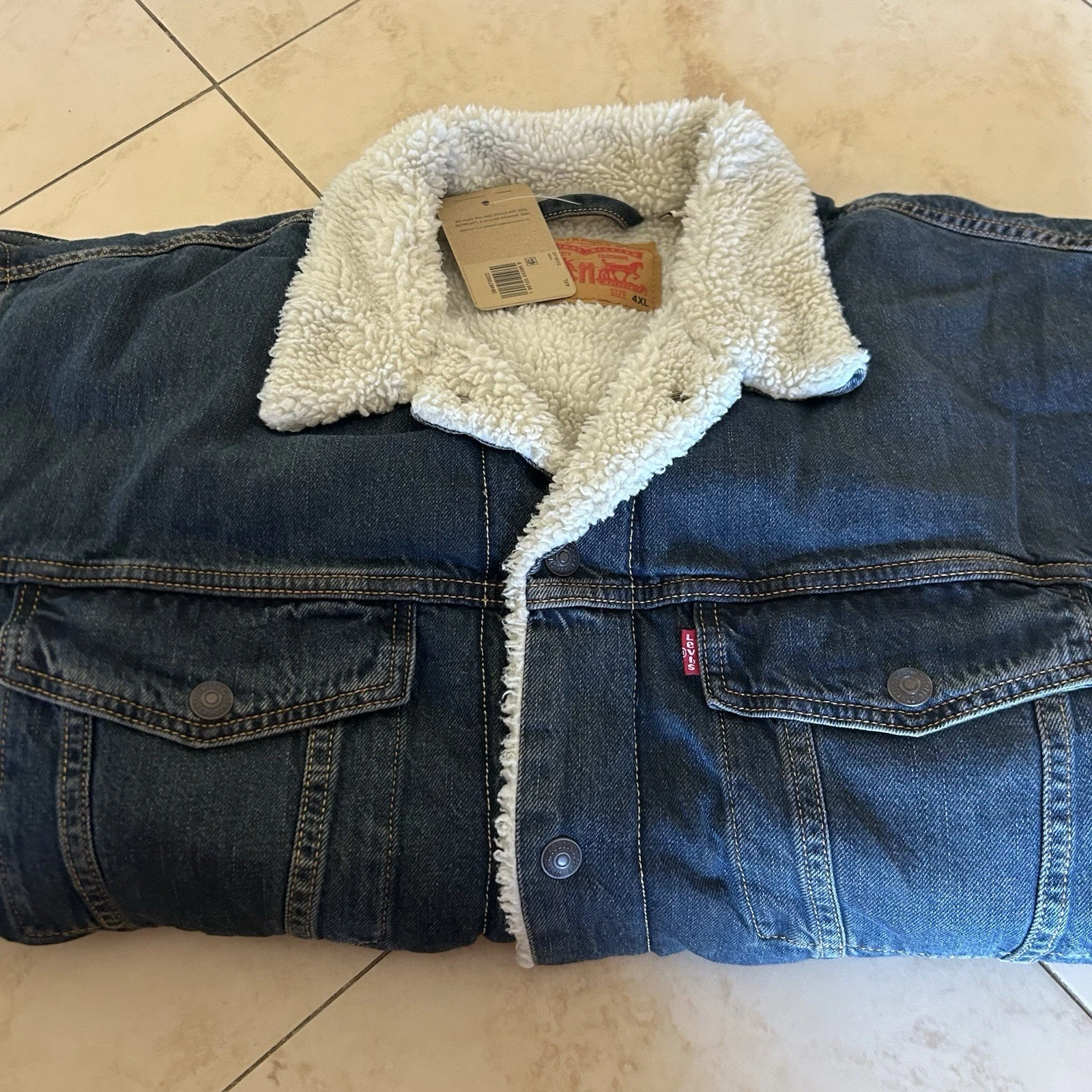 Levi's Trucker Denim Jacket Mens 4XL Dark Blue Sherpa Lined Front Big Tall
Opens in a new window or