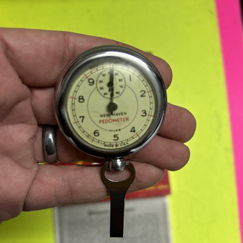 VTg Pedometer new haven 100 mile newark NJ - UNTESTED - Picture 3 of 7