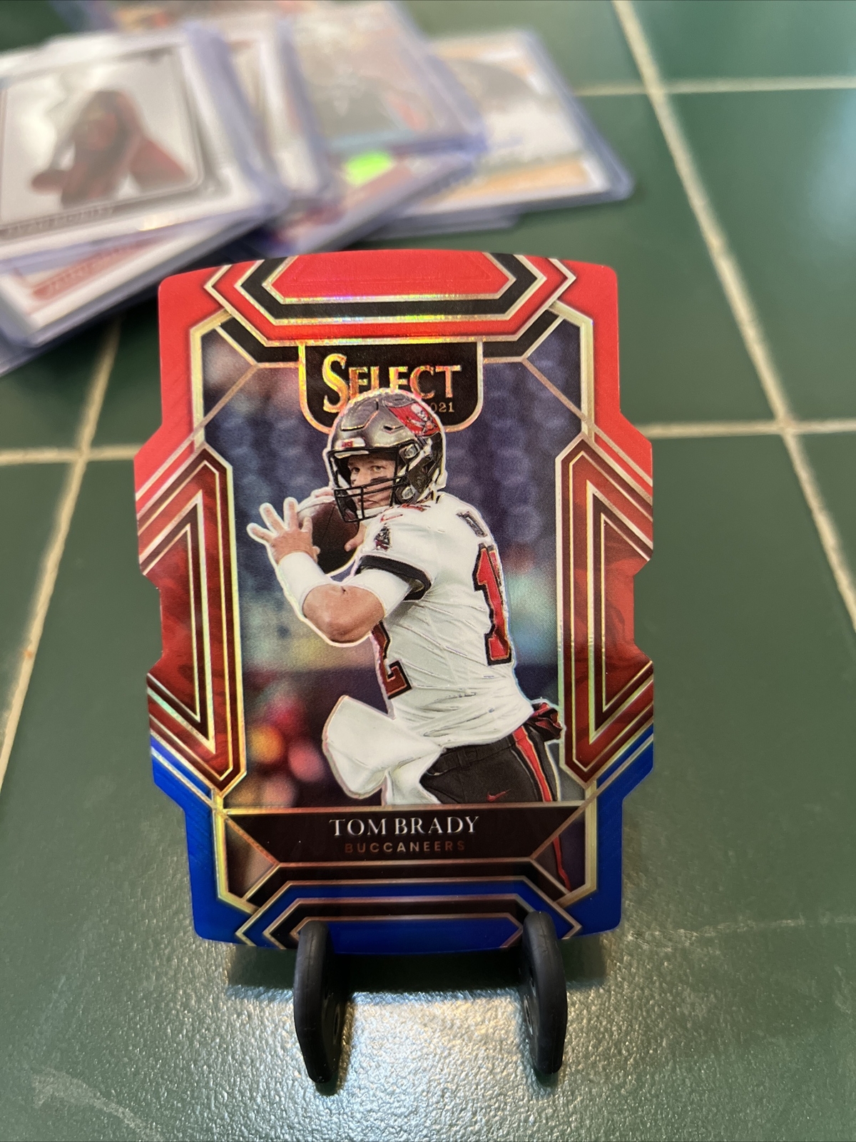 2021 Select TOM BRADY Club Level Red Blue Prizm Die Cut Buccaneers #201