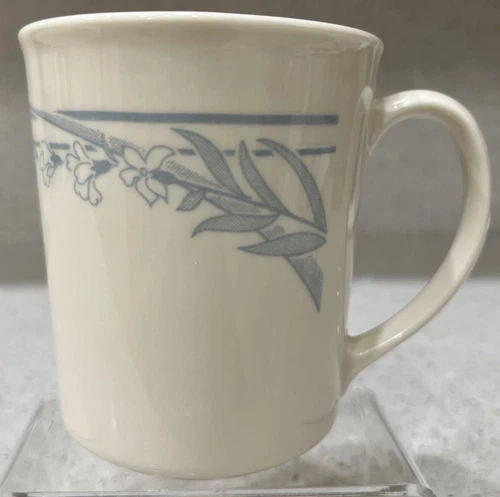 Corning Blue Lily Floral Design Beige Coffee Mug 8oz Made In USA