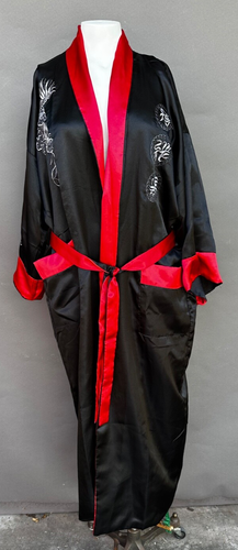 Asian Dragon Robe Kimono Reversible Black Red Embroidered Satin Free One Size - Picture 20 of 20