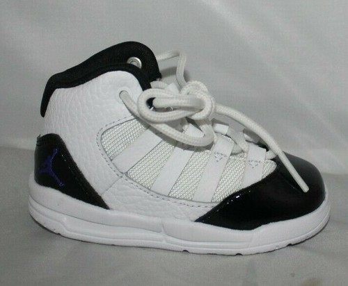 Nike Air Jordan Max Aura Basketball 