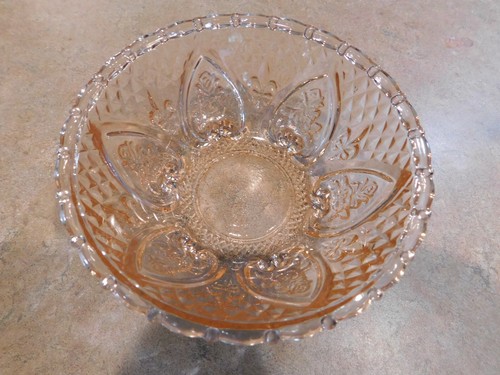 KIG Indonesia Diamond Pattern glass Berry Bowl - Picture 2 of 4