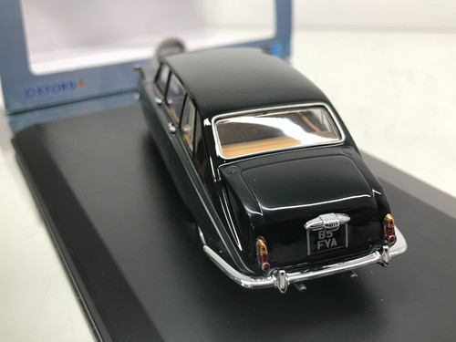 OXFORD DIECAST DS003 DAIMLER DS420 -BLACK+GREY 1:43- GOOD IN BOX - Imagen 6 de 8