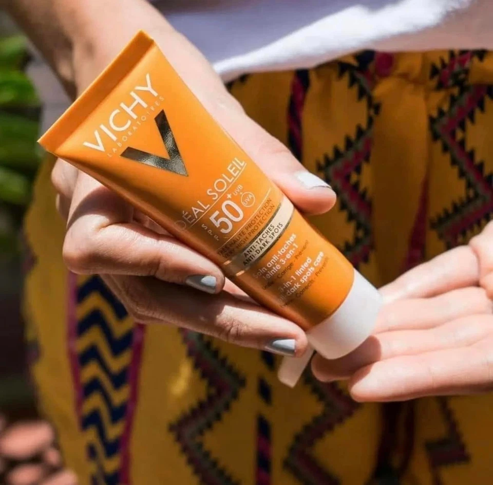 Vichy Sunscreen SPF 50 Hydrating & Broad Spectrum All Skin Types For Face & Body - Image 2 of 4