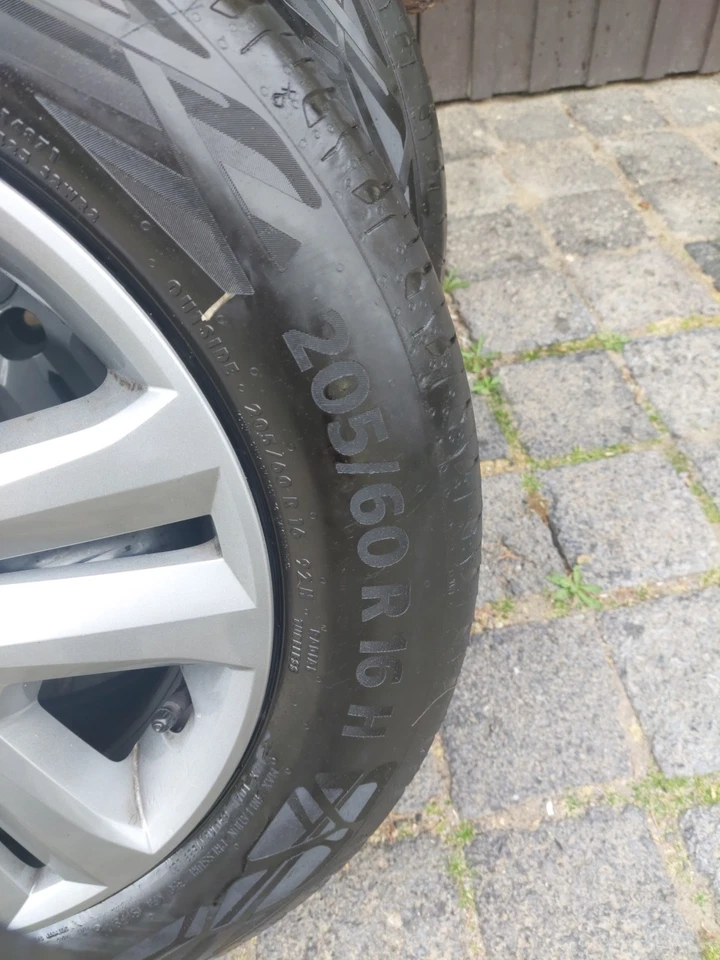 Kompletträder Sommer  DACIA Stepway gebraucht ca.12000km ,Reifengröße:205/60/R16 - Bild 3 von 4