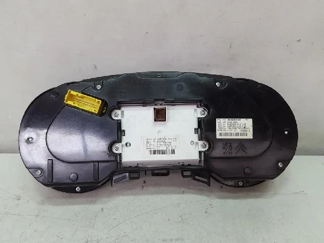 Приборные панели 2015 Peugeot 3008 HDi 9804898580 - Изображение 4 из 4