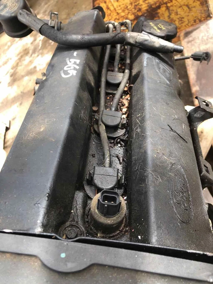 Ford Escort 2000-2003 cupé motor 2,0 L VIN 3 (8º dígito DOHC) 197 k millas Foto 3 de 4