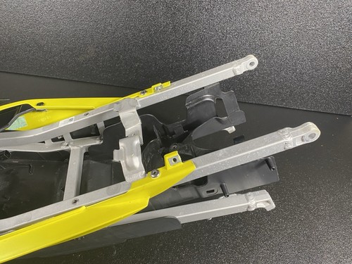2024 APRILIA RS660 REAR SUBFRAME TAIL BATTERY TRAY Yellow Fairings - Picture 7 of 13