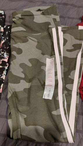 NWT 4 Girls size 7 SO HR Leggings Black/Hearts, Camo, Burgundy, Splatter -4870 - Picture 3 of 6