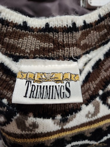 Trimmings Womens Sweater Does Need Repair - Picture 3 of 11