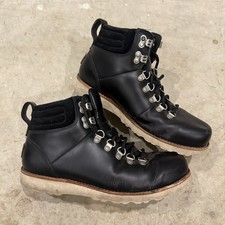 Botas UGG Capulin de cuero negro forradas en piel de oveja 3238 para hombre talla 9 suelas Vibram