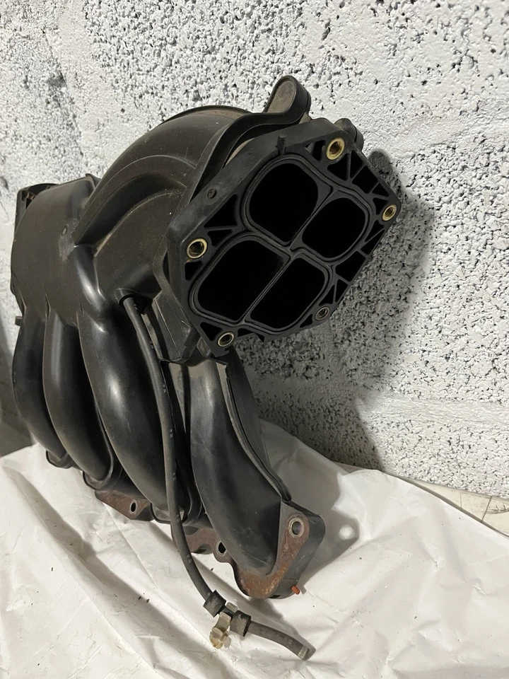 Colector de admisión superior Toyota Sienna 2004-2010 Foto 2 de 4