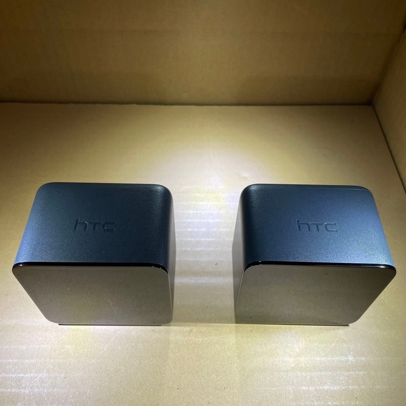 HTC VIVE Base Station 1.0 Adapter set of 2 for Virtual reality headset