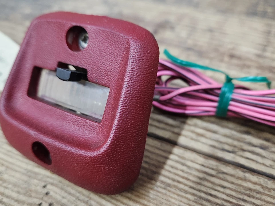 OEM GM 1973-1977 Chevy El Camino Monte Carlo Malibu Mapa Interior Luz Granate Foto 3 de 4