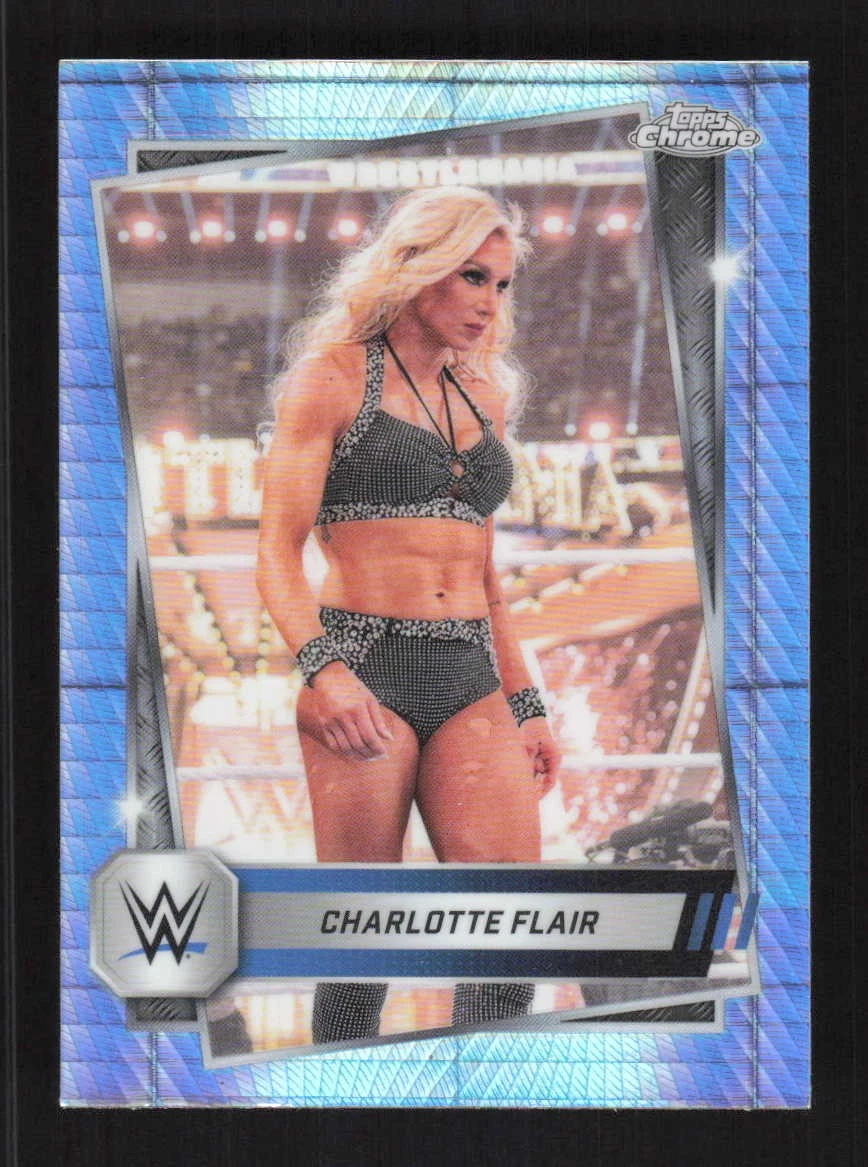 Charlotte Flair 2025 Topps Chrome WWE Prism Refractor #123