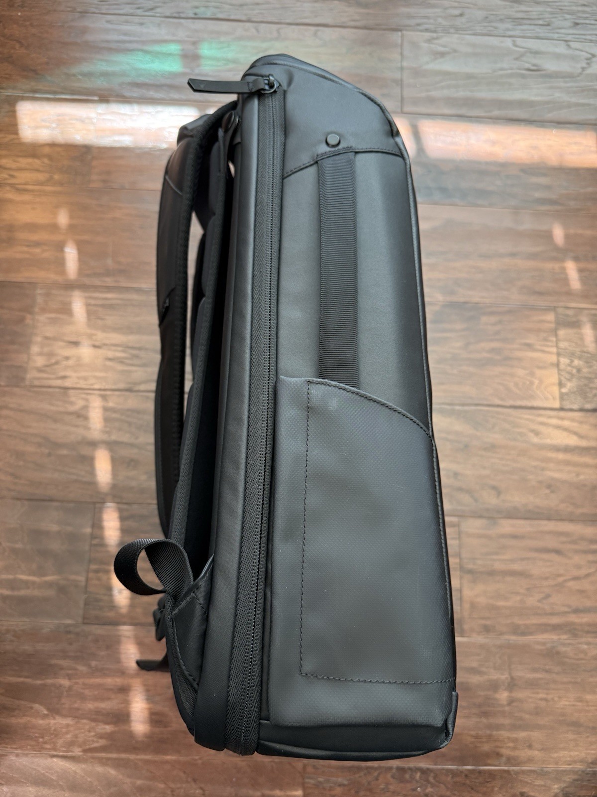 Nomatic Backpack, Great Condition - image 7