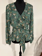 Max studio women’s green floral print V-neck elastic waist tie front blouse Sz S
