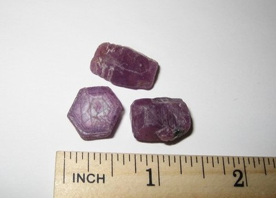 3 A+ QUALITY SMALL 0.55''- 0.7'' ROUGH NATURAL RUBY CRYSTALS FROM TANZANIA 14g *2