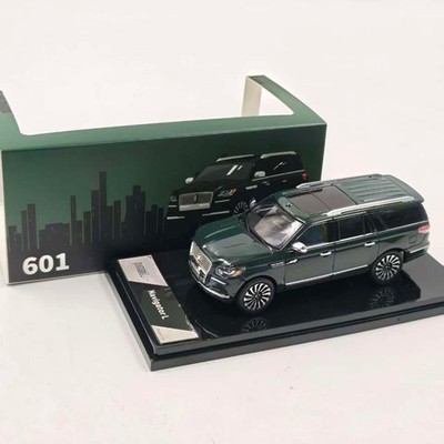 1: 64 Lincoln Navigator SUV Green Alloy Die Casting Model Car Collectible Model 