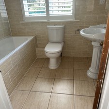 White Traditional Bathroom Suite, Shower Screen, Wc, Basin , Taps, Shower Mixer