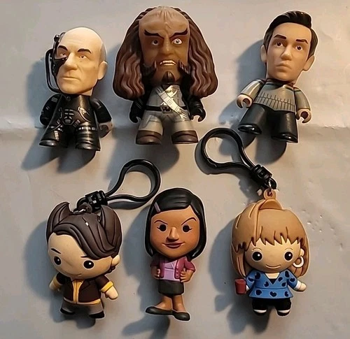 FUNKO THE OFFICE MYSTERY, STAR TREK, AND 2 CLIP FIGURES LOT
