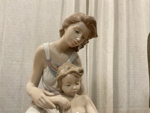 Retired Lladro #7649 "Where Love Begins" Limited Edition # 1998 of 4000 with Box - Picture 9 of 9
