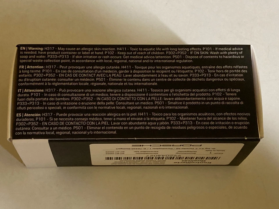 PORSCHE DESIGN OEM 911 AIR FRESHENER DIFFUSER W/BLOSSOM EXPERIENCE IN SILVER - Image 4 of 4