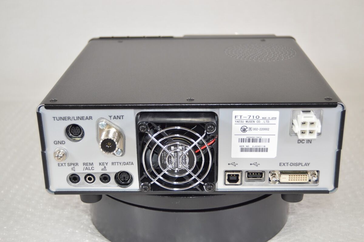 FT-710 AESS HF/50MHz 100W SDR Transceiver W/ SP-40 Original FT-710 AESS HF/50MHz 100W SDR Transceiver W/ SP-40 Original