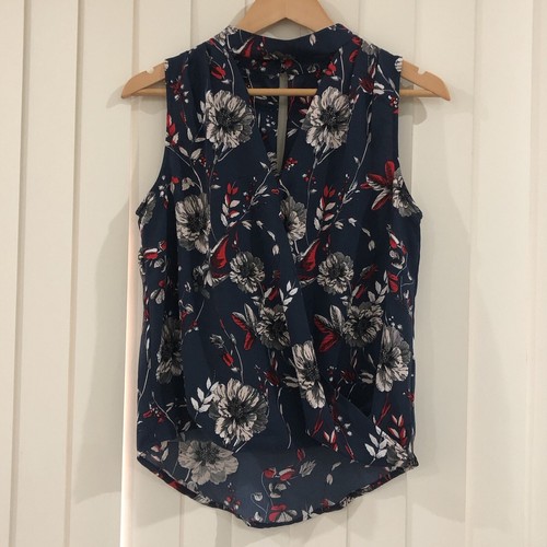 TOKITO Women's Blouse Size 6 Navy Blue Floral Lightweight Flowy Hi-Low Hem EUC - Picture 15 of 19