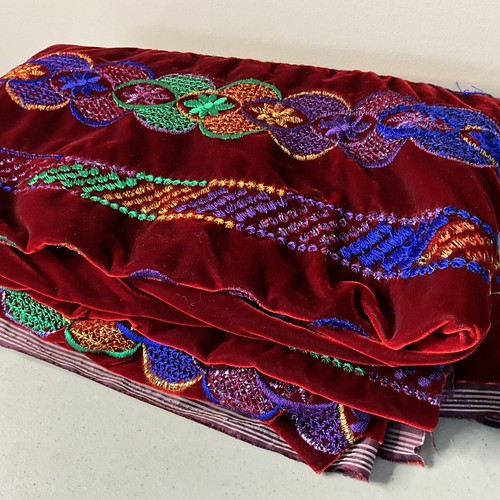 Deep Red Embroidered Velvet Fabric Ethnic Indian Crafting Costumes 3.5 Yd x 45" - Picture 13 of 13