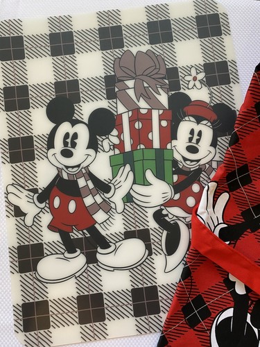 Disney Christmas Mickey Mouse Kitchen APRON, CUTTING BOARD & OVEN MITTS Gift Set - Picture 9 of 12