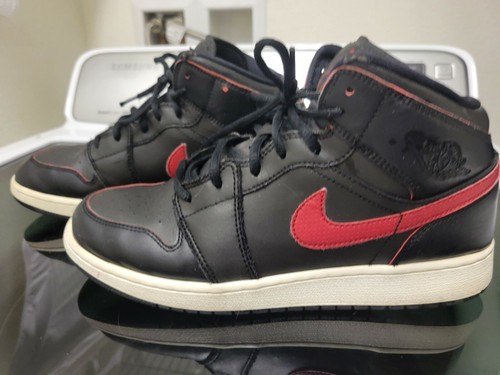 red and black nike air jordans