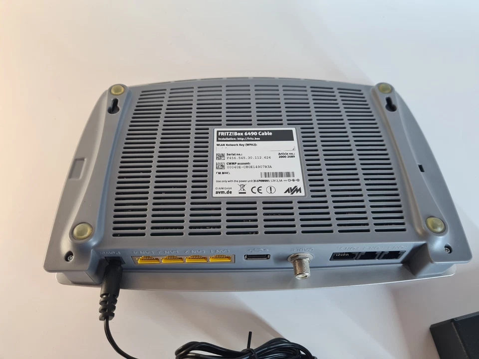 Fritz!Box 6490 Cable Router weiß Unity Media (2000 2689)  Kabelanschluss WLAN - Bild 2 von 3