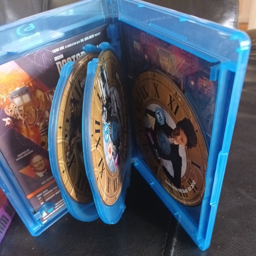 Doctor Who The Complete Eighth Series, Collector's Edition. Blu Ray - Picture 3 of 4
