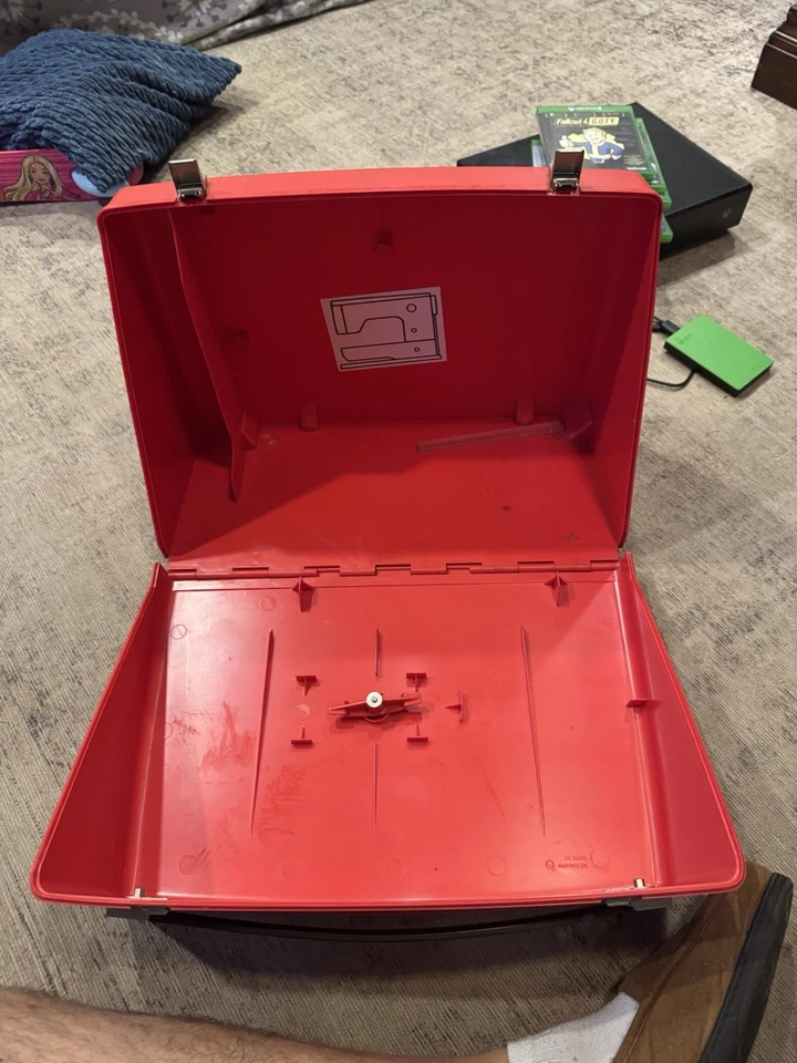 Máquina de coser mecánica Bernina 830 Record vintage con estuche Foto 3 de 4