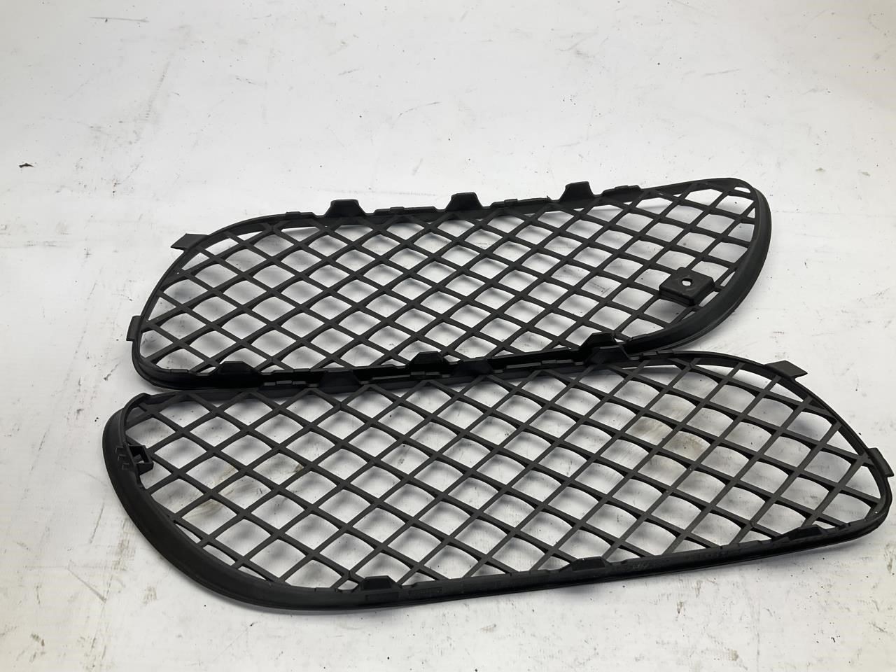 Bentley Continental GT 2004-2008 FRONT+LEFT, RIGHT+LOWER Grille P/N 210272904