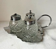 Vintage England 3 Piece Cruet Set Condiment Silver Tone Leaf Tray
