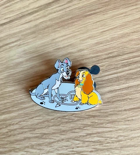 DISNEY LADY AND THE TRAMP CONCRETE HEART PIN