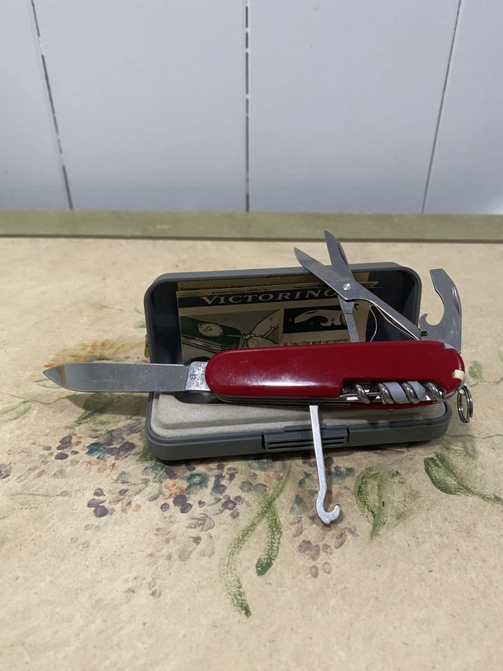 RELOJ CRONOMETRADOR VICTORINOX / JUEGO DE NAVAJA NUEVO EN CAJA NUNCA USADO Foto 2 de 4