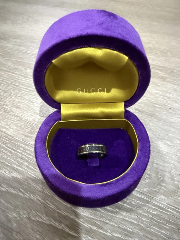 Banda delgada Gucci oro blanco 18K ICON corindón sintético Foto 3 de 3