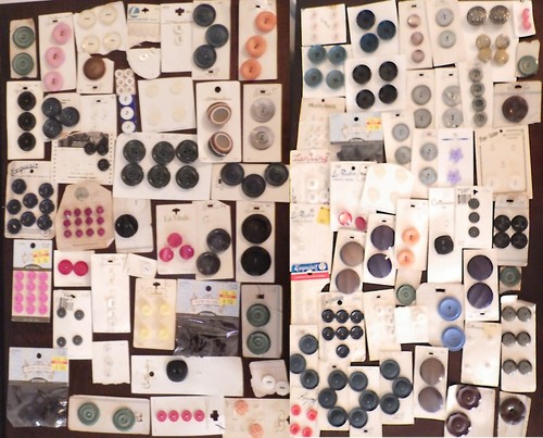 Riesiges alles Vintage Lot 280 verschiedene Knöpfe auf 88 Karten Schwanda/Lansing/Exquisit+ - Bild 1 von 12