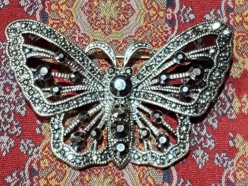 BUTTERFLY Brooch/Pin Retro Marcasite Silver Tone 2 1/4" x 1 1/2" VINTAGE JEWELRY - Picture 1 of 5