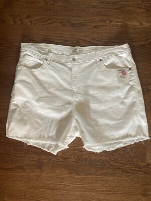 Levi Signature Gold Heritage High-Rise White Shorts Plus Size 24 W37 NWT 