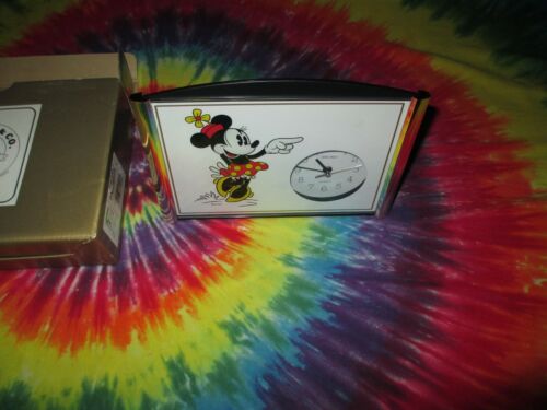 RELOJ DE ABRIGO DE CUARZO DISNEY WALT DISNEYLAND MICKEY MOUSE MINNIE SEIKO DE CUARZO - NUEVO-SIN PRECIO BASE - Imagen 2 de 5