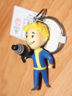 Fallout Vault Boy Energy Weapons 3D Keychain / Keyring  Bethesda 2018