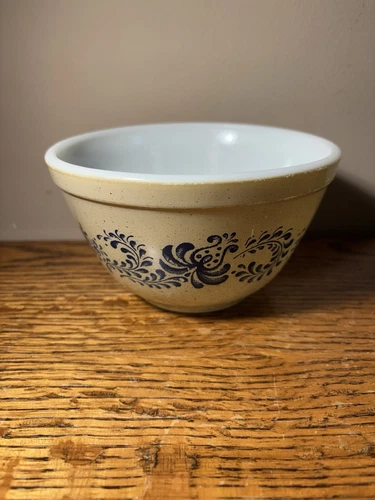 Pyrex Homestead 401- 750 ML Mixing Serving Bowl Brown Tan Blue