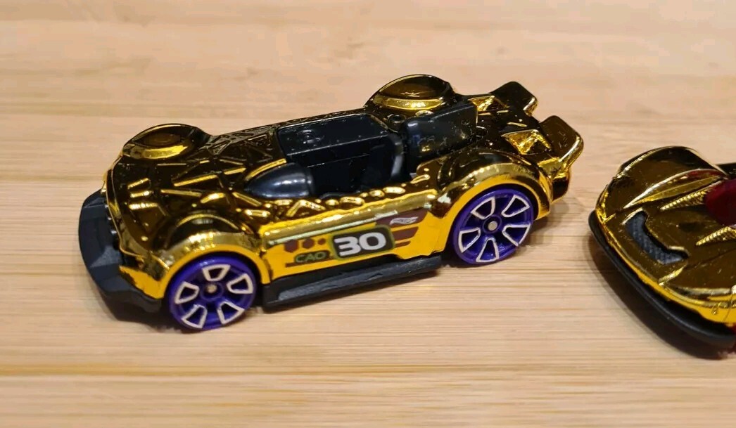 Picture 2 of 8