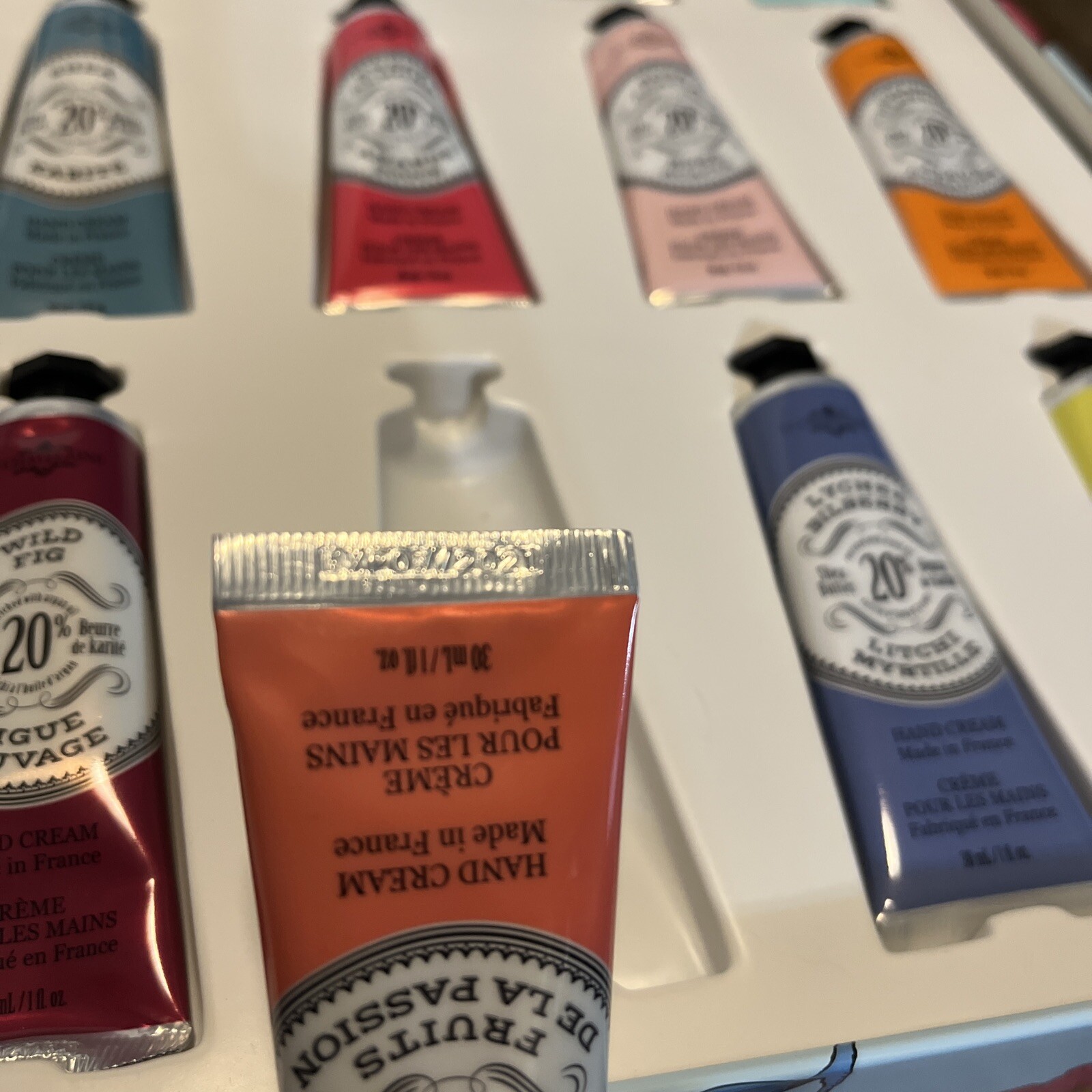 LA CHATELAINE Hand Cream Shea Butter 20% 12x 1oz. Tubes Gift Set
